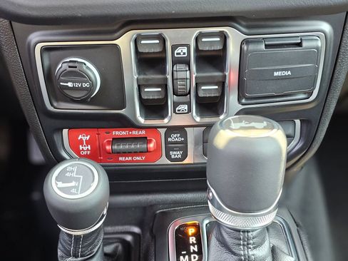 New 2026 Jeep Wrangler Unlimited Rubicon AWD/4WD image 14