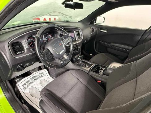 Used 2019 Dodge Charger SXT w/ Blacktop Package RWD image 22