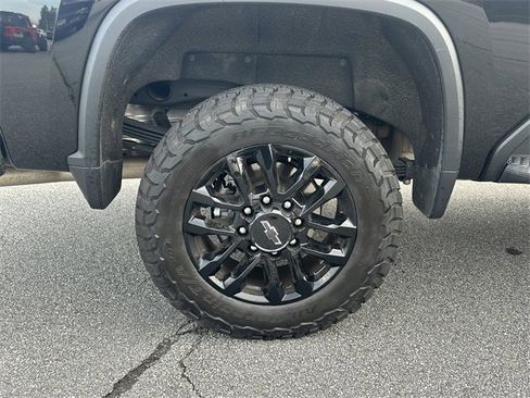 Used 2025 Chevrolet Silverado 2500 LT w/ Trail Boss Package image 18