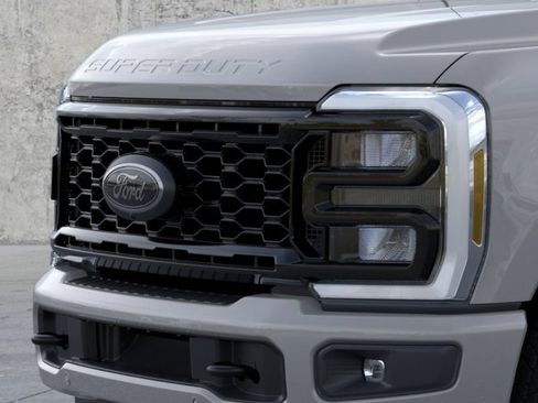 New 2026 Ford F250 Lariat w/ Black Appearance Package AWD/4WD image 17