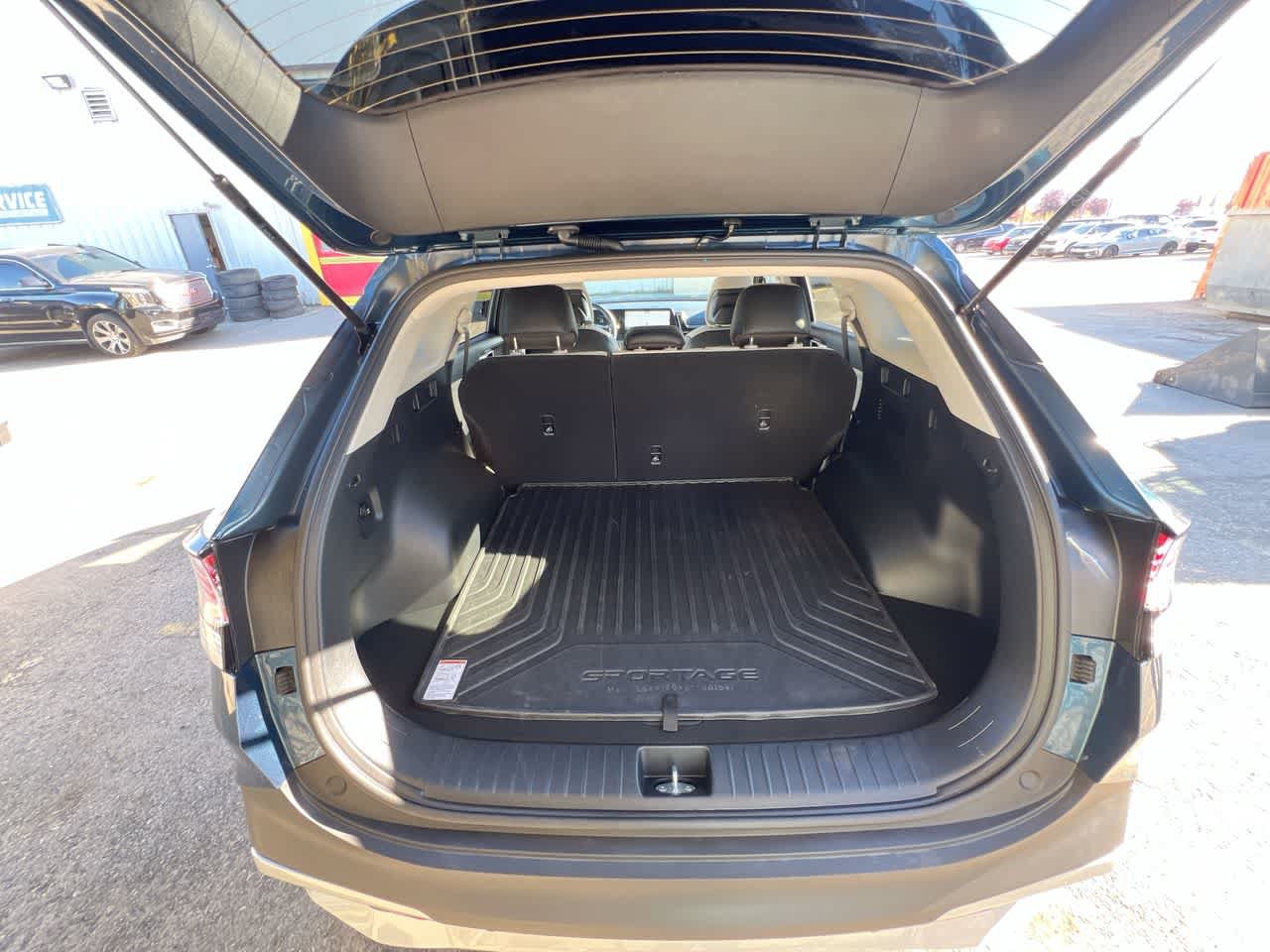 Certified 2025 Kia Sportage EX AWD/4WD image 26