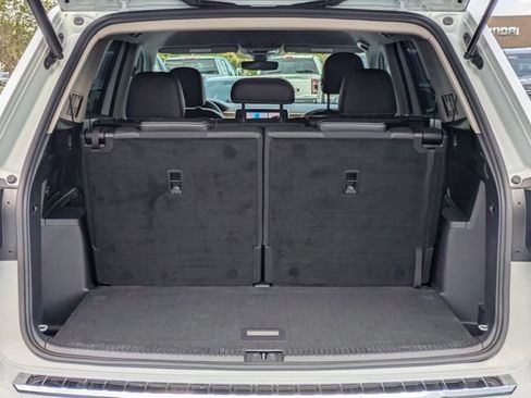 Used 2024 Volkswagen Atlas SE FWD image 14