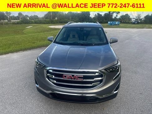Used 2021 GMC Terrain SLT FWD image 4