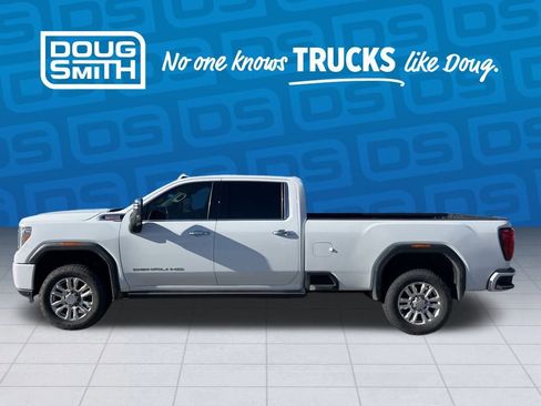 Used 2022 GMC Sierra 3500 Denali w/ Denali Ultimate Package image 2