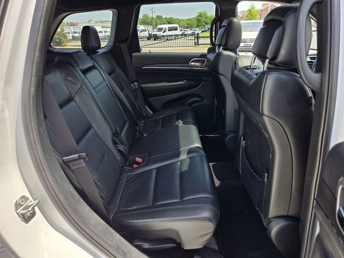 Used 2018 Jeep Grand Cherokee Limited AWD/4WD image 15