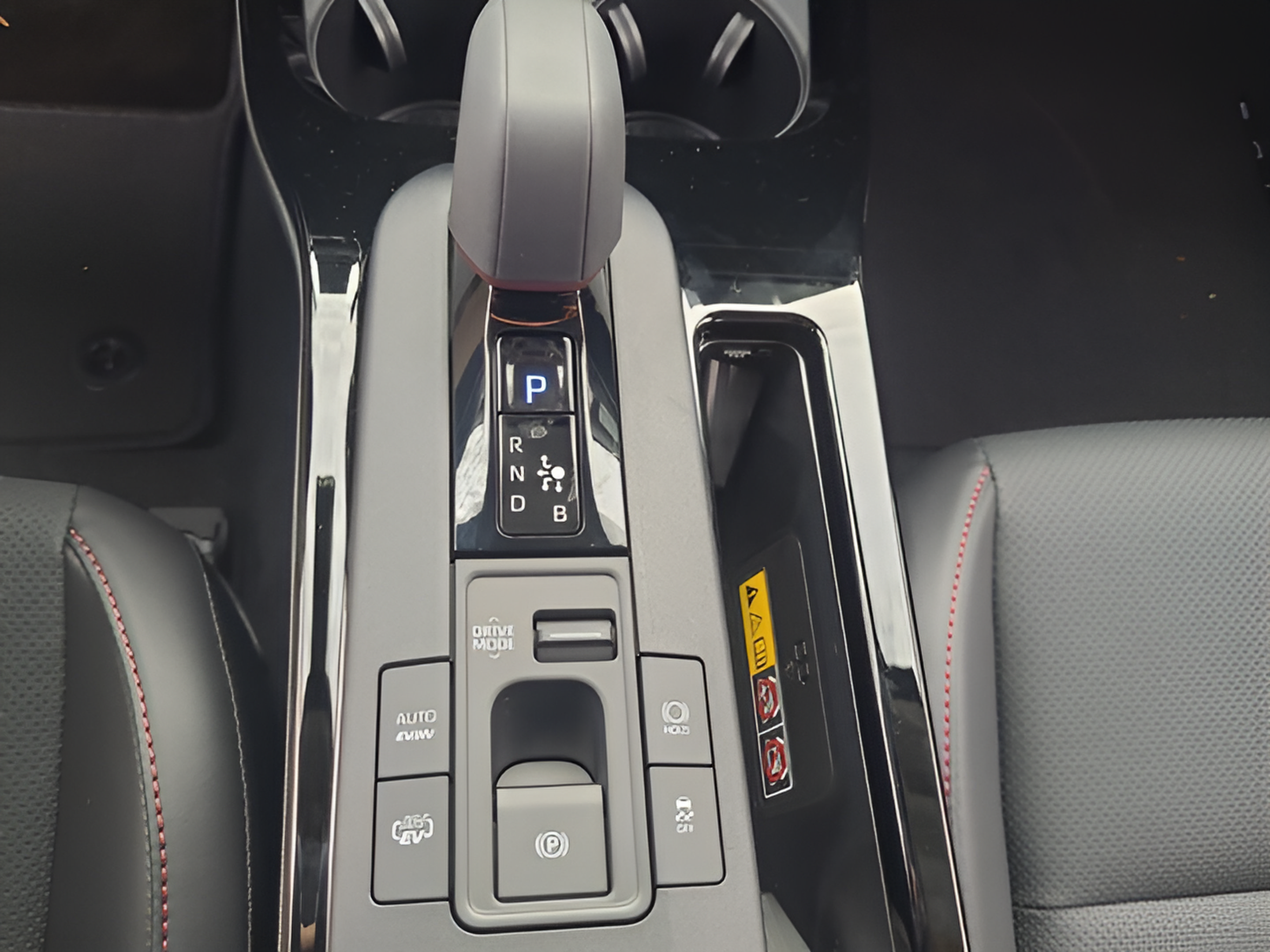 New 2026 Toyota Prius Plug-In Hybrid w/ Limited Premium Package FWD image 16