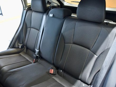 Used 2018 Subaru Impreza 2.0i Premium image 18