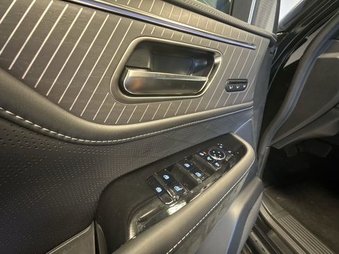 New 2026 INFINITI QX80 Autograph image 13