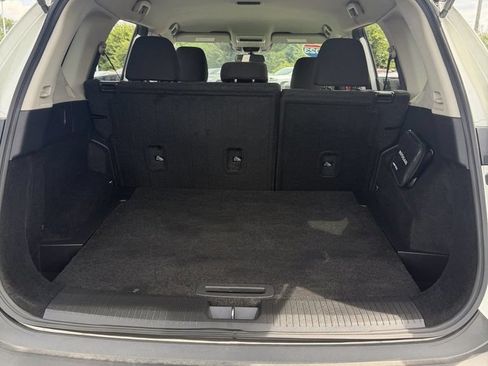 Used 2023 Nissan Rogue S AWD/4WD image 23