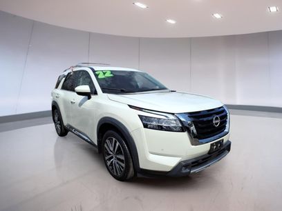 Used 2022 Nissan Pathfinder Platinum w/ Cargo Package