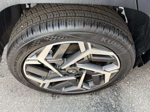 Certified 2026 Hyundai Kona SEL Premium AWD/4WD image 8