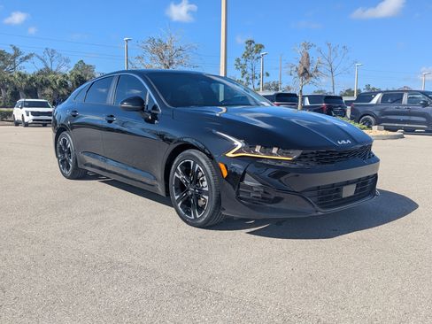 Used 2023 Kia K5 GT-Line w/ GT-Line Premium Package image 2