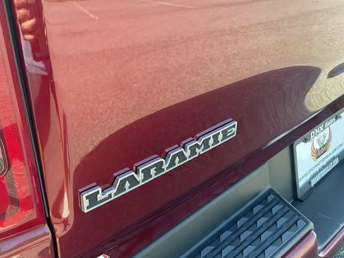 Used 2019 RAM 1500 Laramie AWD/4WD image 15