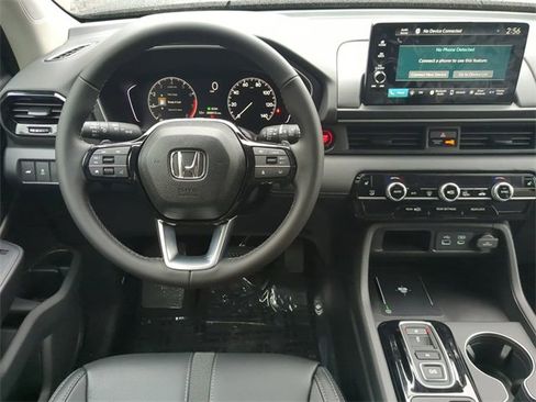 New 2025 Honda Pilot EX-L image 14