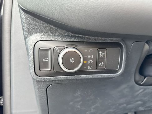 New 2026 Ford Explorer Active AWD/4WD image 19