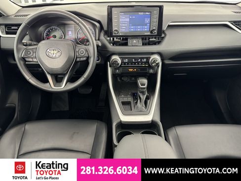 Certified 2020 Toyota RAV4 XLE Premium FWD image 25