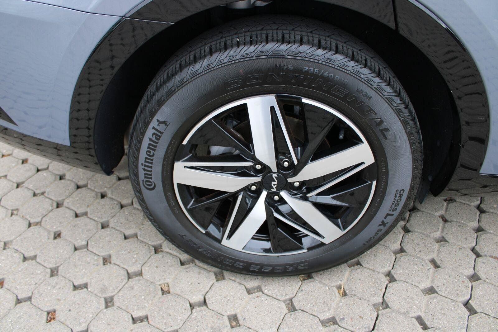 Used 2023 Kia Sorento S w/ Panoramic Sunroof Package FWD image 14