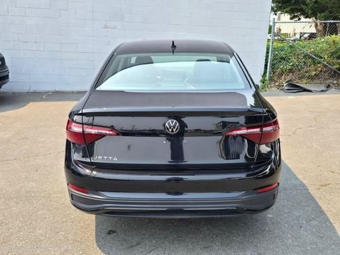 Used 2022 Volkswagen Jetta S FWD image 4