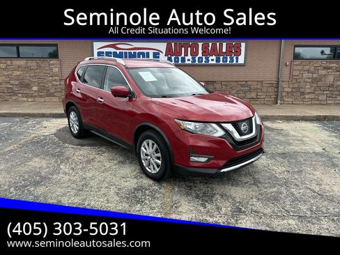 Used 2017 Nissan Rogue SV w/ SV Premium Package FWD image 1