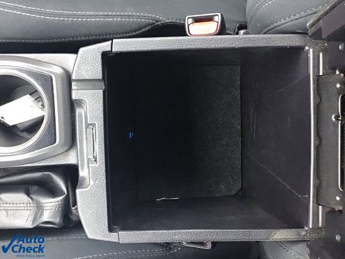 Used 2021 Toyota Tacoma TRD Sport w/ Technology Package image 34