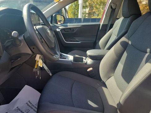 Certified 2025 Toyota RAV4 LE image 15