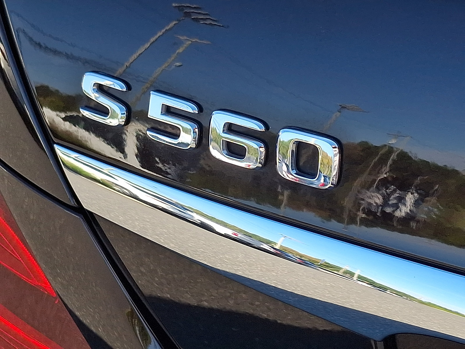 Used 2019 Mercedes-Benz S 560 4MATIC Sedan image 34