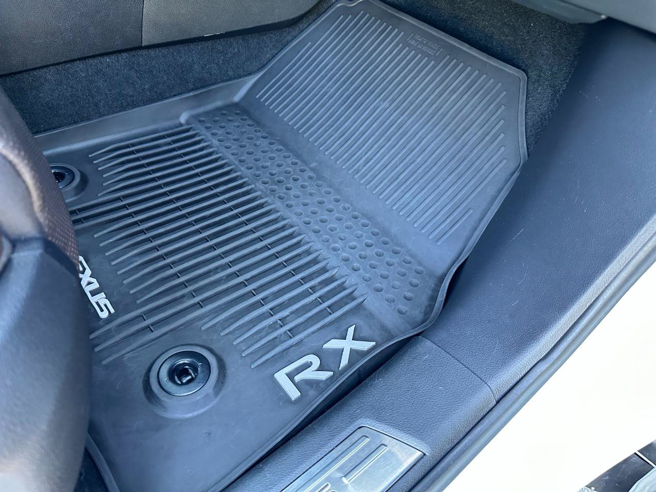 Used 2023 Lexus RX 350 FWD w/ Cold Area Package image 33