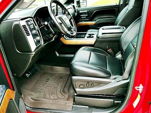 Used 2015 Chevrolet Silverado 2500 LTZ AWD/4WD image 13