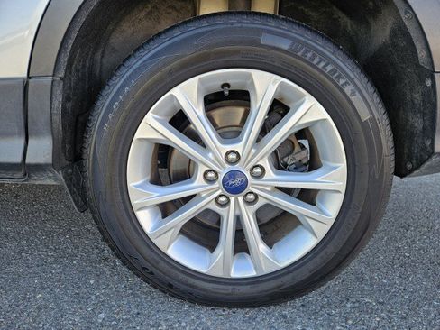 Used 2018 Ford Escape SE image 27