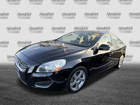 Used 2013 Volvo S60 T5 image 5