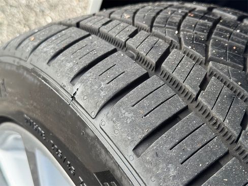 Used 2013 Toyota Avalon Limited image 28