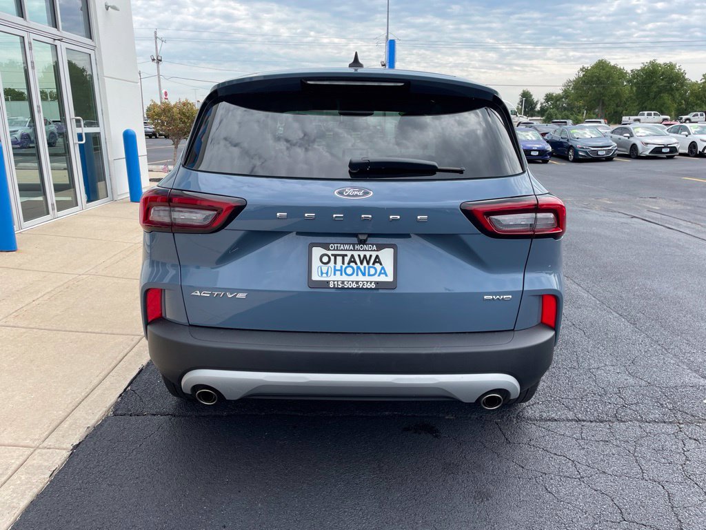 Used 2024 Ford Escape Active AWD/4WD image 6