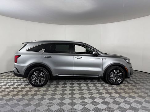 Used 2023 Kia Sorento EX FWD image 5