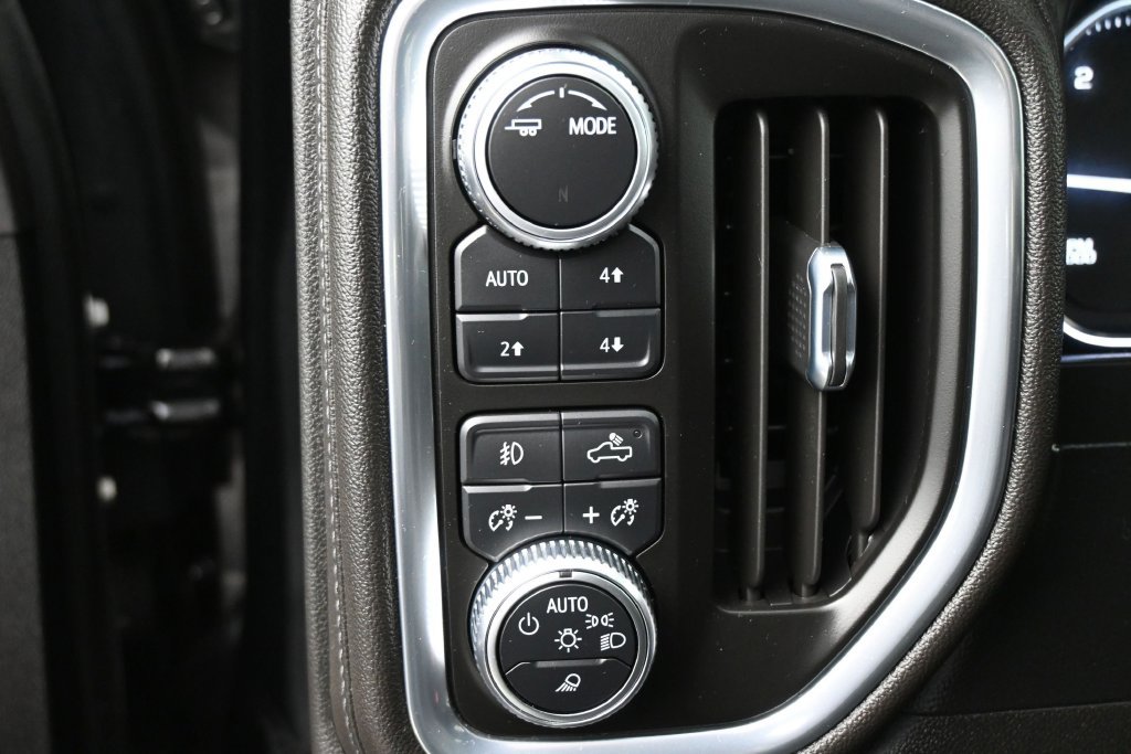 Used 2022 GMC Sierra 3500 SLT w/ SLT Convenience Package AWD/4WD image 7