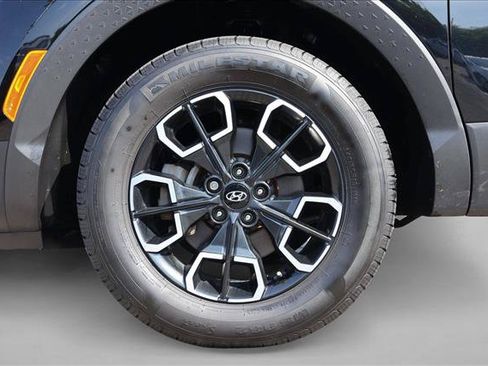 Used 2022 Hyundai Santa Cruz SE AWD/4WD image 9