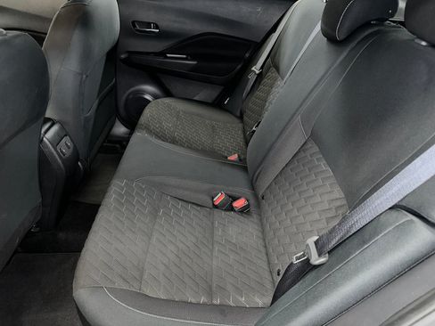 Used 2021 Nissan Kicks SV w/ Interior Electronics Package FWD image 16