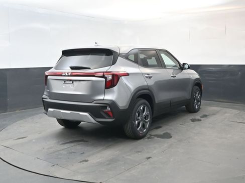 New 2026 Kia Seltos LX FWD image 5