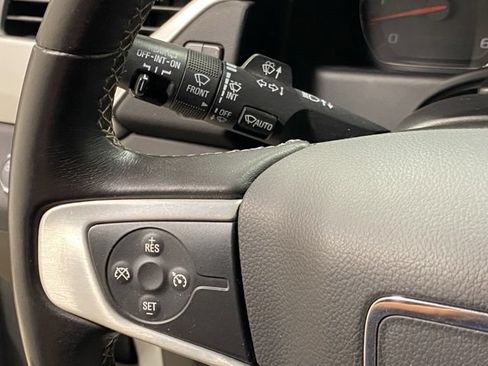 Used 2015 GMC Yukon XL SLE AWD/4WD image 36