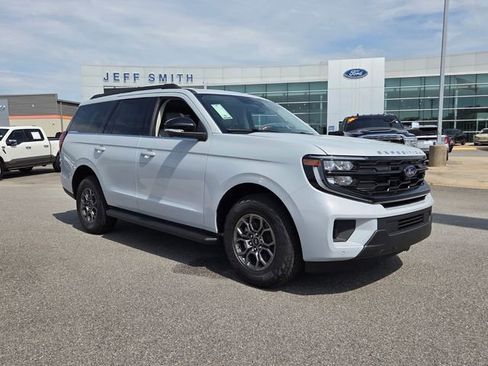 New 2026 Ford Expedition Active RWD image 1