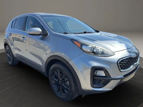 Used 2020 Kia Sportage LX AWD/4WD image 3