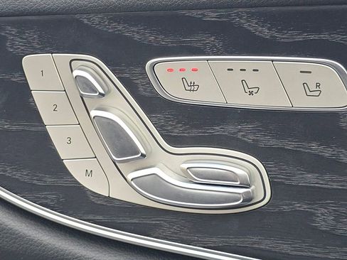 Used 2018 Mercedes-Benz E 400 4MATIC Coupe image 7