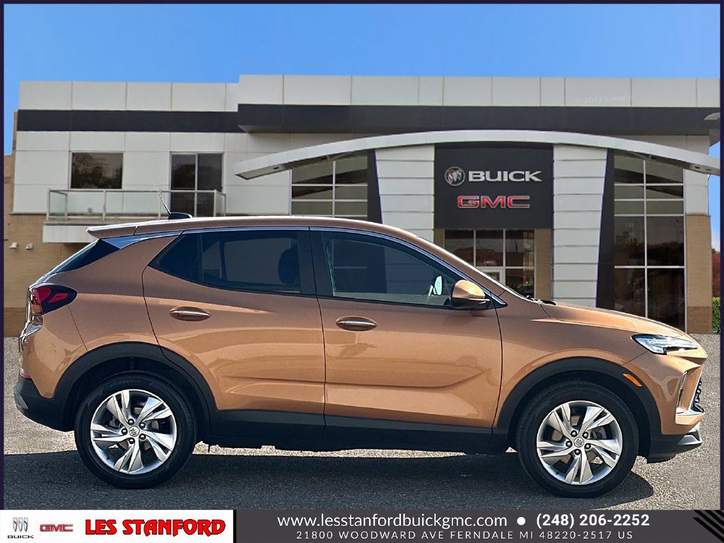 Certified 2024 Buick Encore GX Preferred w/ Comfort Package FWD image 7