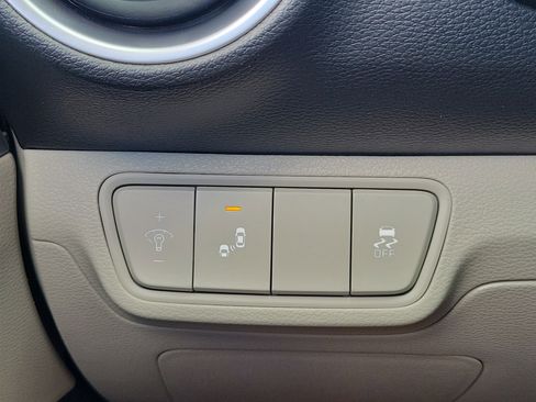 Used 2022 Kia Forte LXS w/ LXS Technology Package image 26