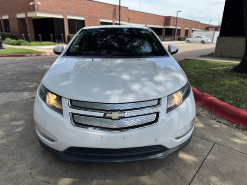 Used 2012 Chevrolet Volt FWD image 9