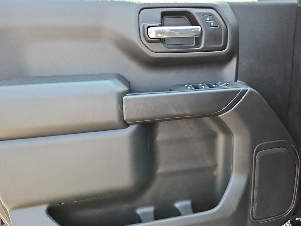 Used 2024 Chevrolet Silverado 1500 Custom Trail Boss w/ LPO, Dark Essentials Package AWD/4WD image 12
