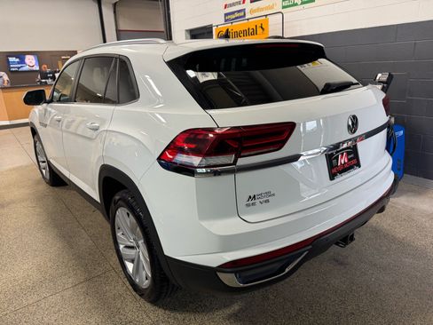 Used 2021 Volkswagen Atlas Cross Sport SE AWD/4WD image 7