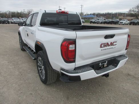 New 2026 GMC Canyon Denali image 8