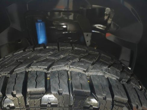 Used 2018 RAM 2500 Longhorn w/ Longhorn Southfork Package image 90