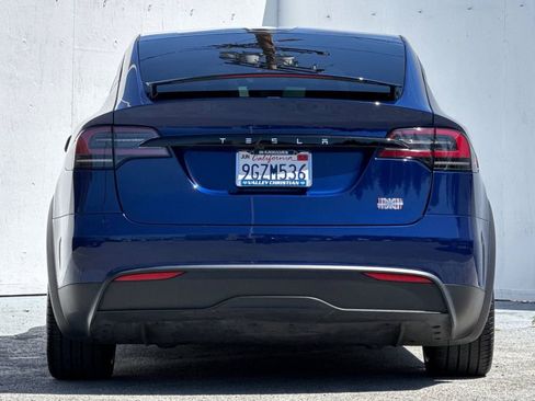 Used 2023 Tesla Model X Plaid image 4