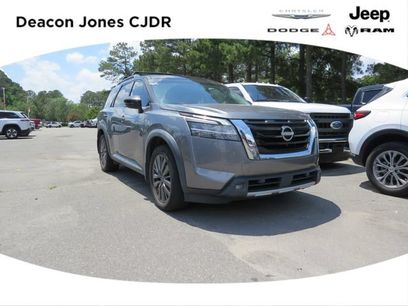Used 2022 Nissan Pathfinder SL w/ SL Premium Package